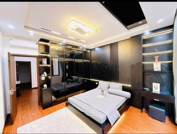 Siêu hiếm bán nhà ngọc thụy, long biên, phân lô quân đội 6835886
