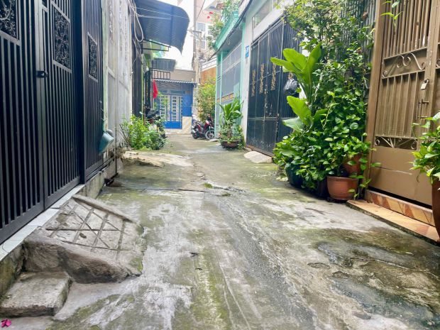 Bán nhà 2 tầng 46m shr 3pn  đông hưng thuận, q12 hẻm 4m chỉ 6837141