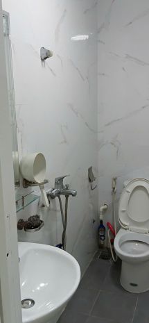 Cho thuê nhà 7 tầng làm văn phòng tại mặt phố quang trung, 6837998