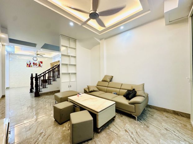 Bân nhà ngọc thuỵ, long biên-mới tinh-full nội 6838616