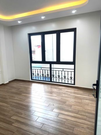 Bán nhà mới xây 3 tầng tại ngã tư phủ thượng đoạn  bùi thị 6838837