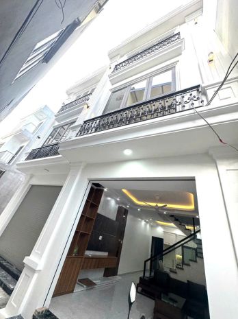Bán nhà mới xây 3 tầng tại ngã tư phủ thượng đoạn  bùi thị 6838838