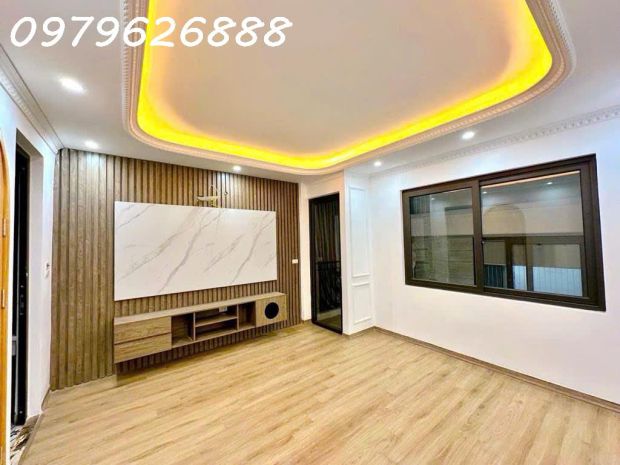Bán nhà trường chinh  7 tầng thang máy  20m ra phố , 6839678