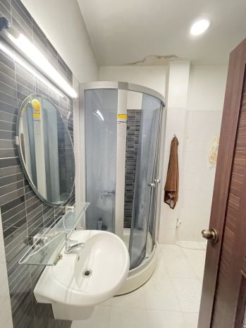 Bán nhà đường khuông việt - 96m2, 4tầng - hẻm 7m xe tải 6840299
