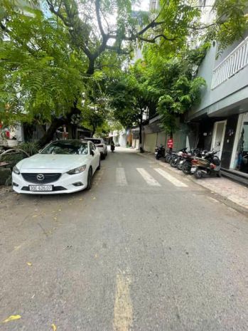 Hot! nhỉnh 500 triệum có ngay nhà mp đồng cổ 40m 5 tầng lô 6840667