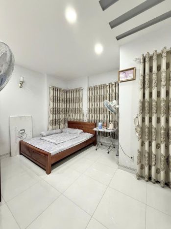 Nhà vuông shr 3 tầng hxh 141m2  thạnh lộc 15 quận 12 ss 6840907