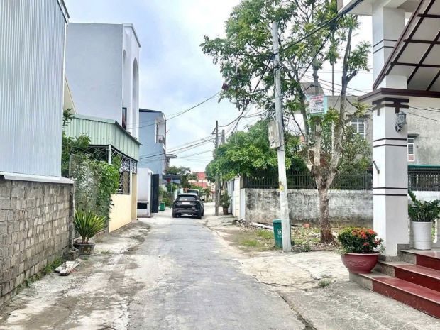 1.7x tỷ  71.2m2 ngõ 78 tư thủy hòa nghĩa zalo 0567222555 6840912