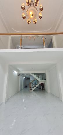 Bán nhà đường 8m gần lạc long quân đầm sen quận 11 6841635