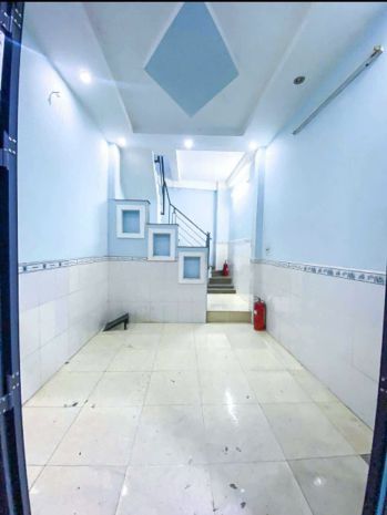 Trung tâm tiện ích quận 10 vài bước ra đường xe hơi 6842005