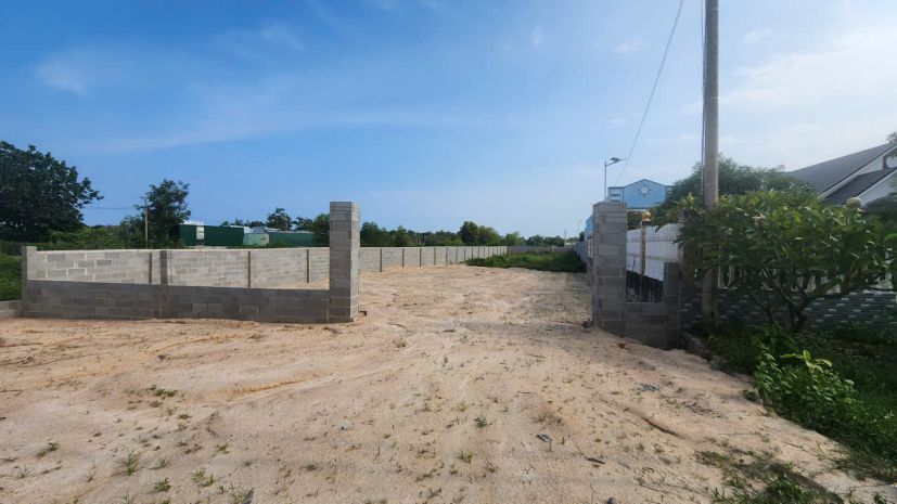 Bán 16.5m đất mặt tiền lý thái tổ - tân tiến - lagi gần 6842109