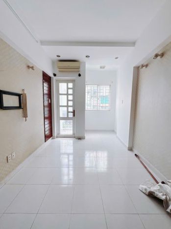 Đoàn văn bơ xóm chiếu

căn hộ dịch vụ 

dòng tiền 999 6842671