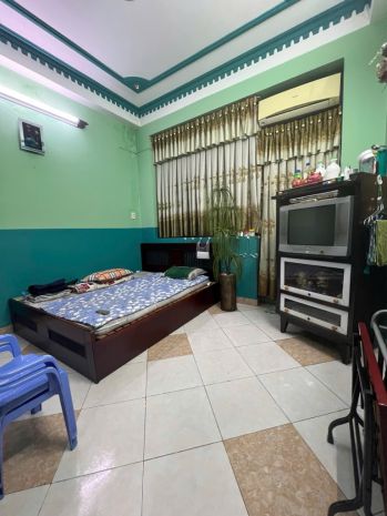 Bán nhà mặt tiền kinh doanh 5 tầng bến bình đông 4x20 chỉ 6843052