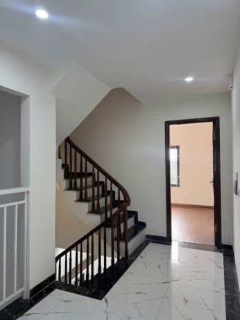 Nhà đẹp vĩnh trung- 20 m ra trục ô tô tránhgiá : 6844098