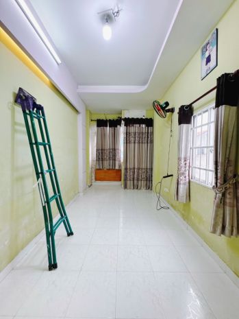 Quận 4 nhà 5 tầng  7pn 5wc  hẻm rộng tôn đản, p.15 quận 4 6845484