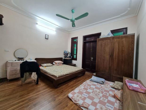 Bán nhà - lạc long quân oto tránh - kinh doanh sầm uất-gần 6846002