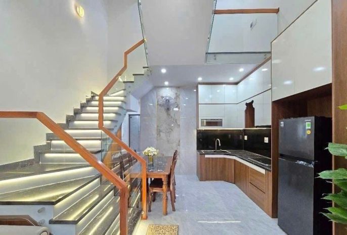 Cơ hội đầu tư ,nhà phố 1 trệt 2 lầu, giá chỉ 3 tỷ 6846518