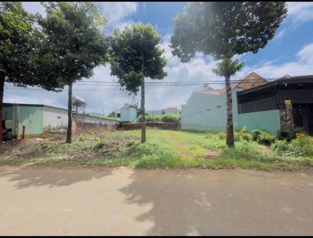 Đất đẹp - giá tốt - bán gấp lô đất tiềm năng mặt tiền 6846815