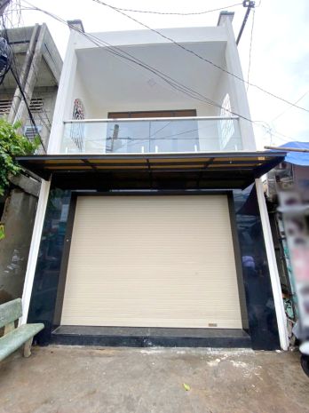 Nhà góc 2 tầng mặt tiền phạm thế hiển ngay green river p6q8 6847024