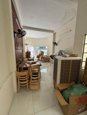 Chính chủ cần sang quán ăn mặt tiền quận 1 - tphcm 6848530