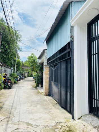 Bán nhà giá tốt  trung tâm dĩ an 6848641