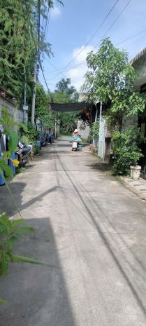 Bán nhà giá tốt  trung tâm dĩ an 6848642