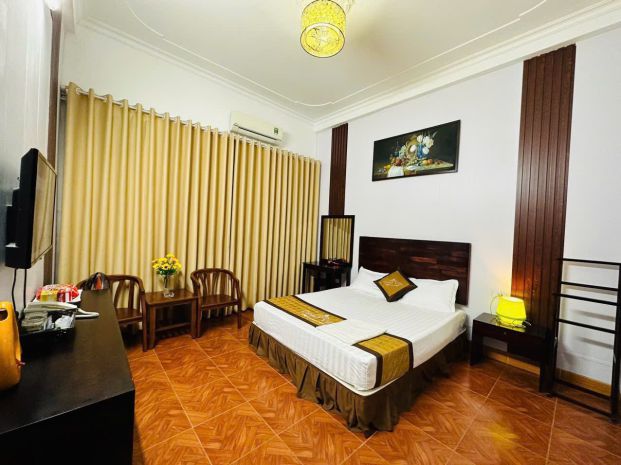 Ban nha ô tô tranh phô hoang ngân 50m2 5tâng mt 4m 6849476