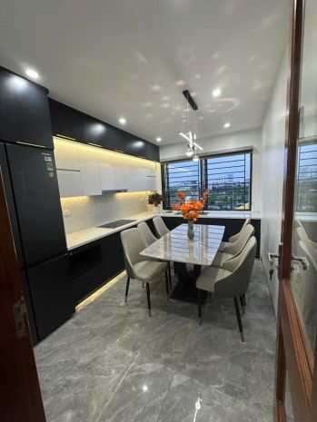 Bán nhà ngọc thụy 51m 6 tầng thang máy ô tô qua hơn 16 tỷ 6850283