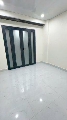 Nhà 2 tầng hẻm thông đường tùng thiện vương p12q8. giá 2,38 6850764