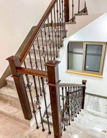 Cho thuê nhà lô góc, mới, duy tân, thang máy vỉa hè 122m2* 6851177