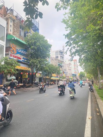 Mặt tiền trường sa, p.2, phú nhuận: diện tích lớn 13x8m, 6851358
