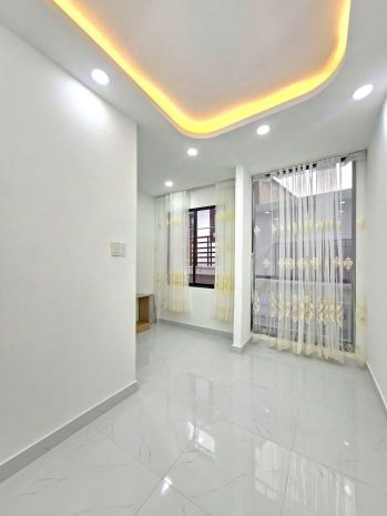 Bán nhà  khu vực sầm uất đường huỳnh tấn phát, phường tân 6851625