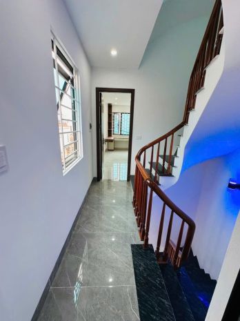 Bán nhà trục chính kinh doanh hoài đức, lô góc, oto tránh 6851962