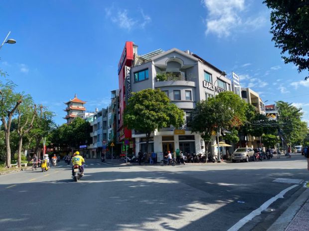 Bán nhà mặt tiền 396 trường sa, p.2 , q. phú nhuận 6853275