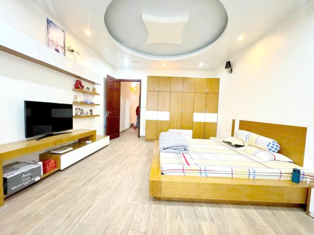 Bán nhà kim đồng 80m ô tô vào nhà mặt tiền rộng hàng hiếm 6853866