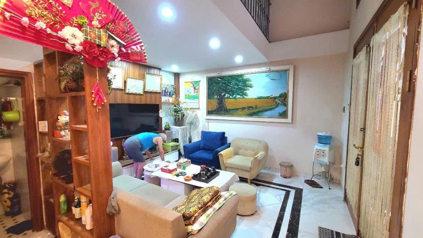 Bán nhà ngọc lâm 30m 6 tầng mt6m ô tô thông hơn 7 tỷ 6854720