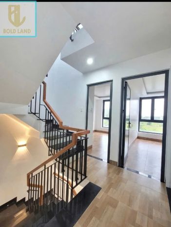 Bán nhà shophouse 90m2 khu đô thị fpt - full nội thất 6855352