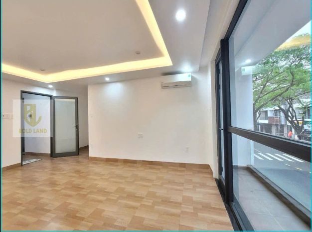 Bán nhà shophouse 90m2 khu đô thị fpt - full nội thất 6855353
