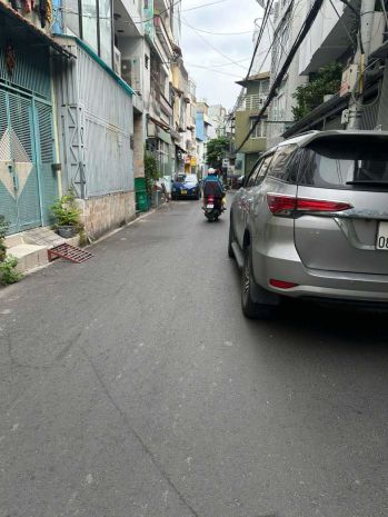 Bán nhà mặt tiền phùng văn cung -  ngay thích quảng đưc, 6855713