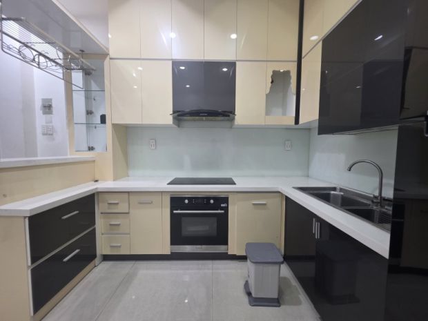 Bán nhà đường 28, cát lái, q.2, dt 76m2, 4 tầng, 3pn, sổ 6856394