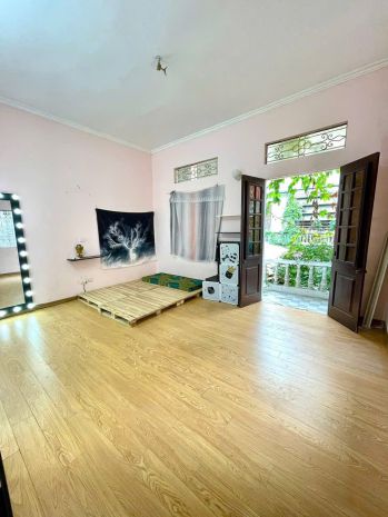 Cho thuê nhà ngõ 105 bạch mai ở gia đình, 3 tầng x 40m2, 2 6856875