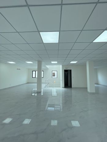 Cho thuê nhà mặt tiền nguyên căn đường lê đinh thám giao 6857334