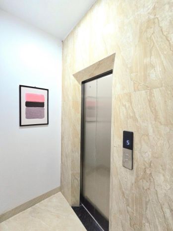 Bán  nhà đường láng đống đa mới ở ngay dt 45m 6t 13.5 tỷ 6857942