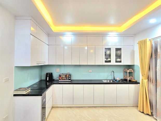 Bán  nhà đường láng đống đa mới ở ngay dt 45m 6t 13.5 tỷ 6857944