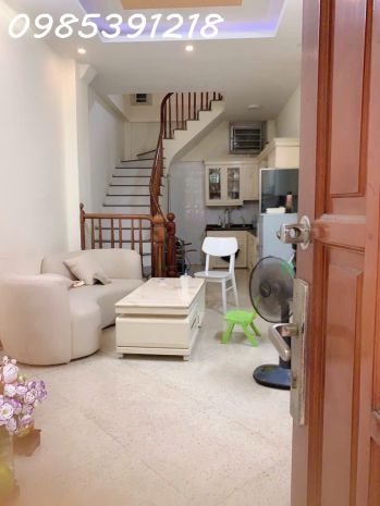 Cc bán nhà giáp bát-gần phố- ngõ 3 gác đua- 40m2-5t- chỉ 6858568
