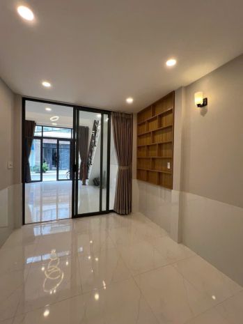 Mặt tiền kinh doanh 
tân mỹ phú mỹ hưng q7
ngang 5 dài 10 6859435
