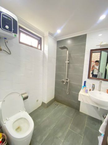 Chính chủ cho thuê nhà 5 tầng ngõ 211 khương trung - 3 pn 6859509