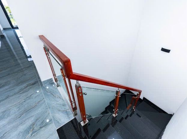 Bán nhà 1 trệt 2 lầu  trung tâm thủ dầu một  bình dương 6860084