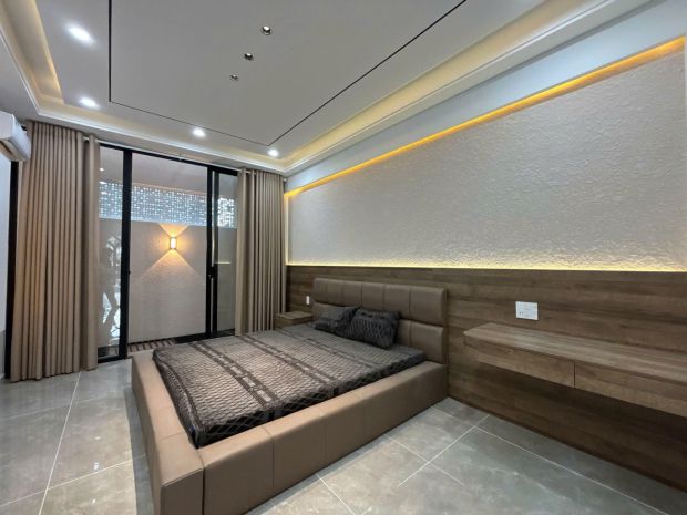 Nhà đẹp 1 trệt 2 lầu, full nội thất  sổ riêng sang tên n 6860104