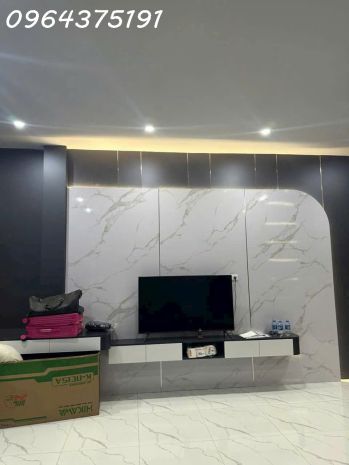Hàng hiếm bán nhà nguyễn văn cừ - 73m2 - 7 tầng thang máy - 6860402