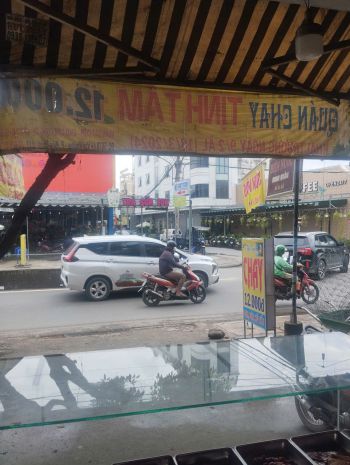 Sang nhượng nhanh mặt bằng quán cơm tại đường lê văn 6860439